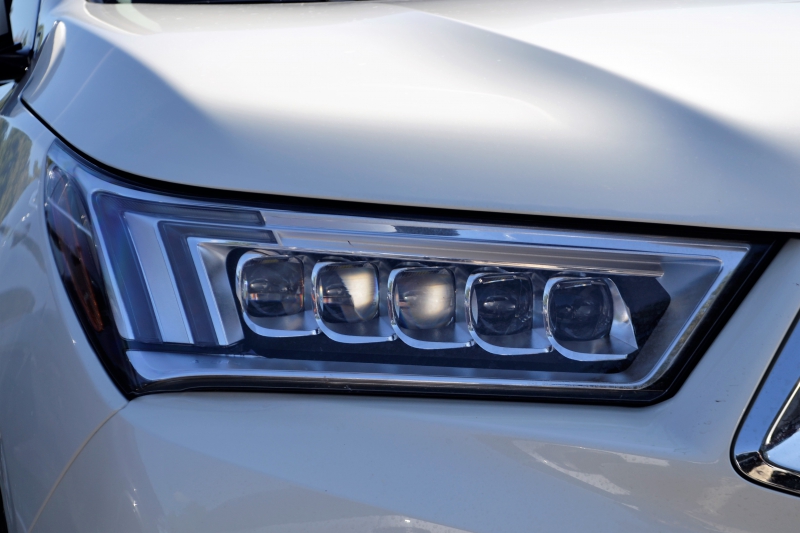 concession-moto-BRIANCONNET-min_acura-headlamp-2834131